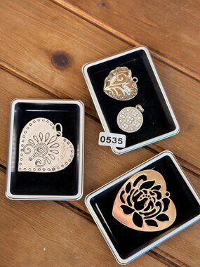 Set Of 4 Decorative Heart & Round Metal Pendant Charms With Intricate Designs &